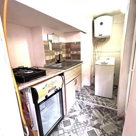 Booboo Flat In Italian Yard Apartamento Tiflis Exterior foto